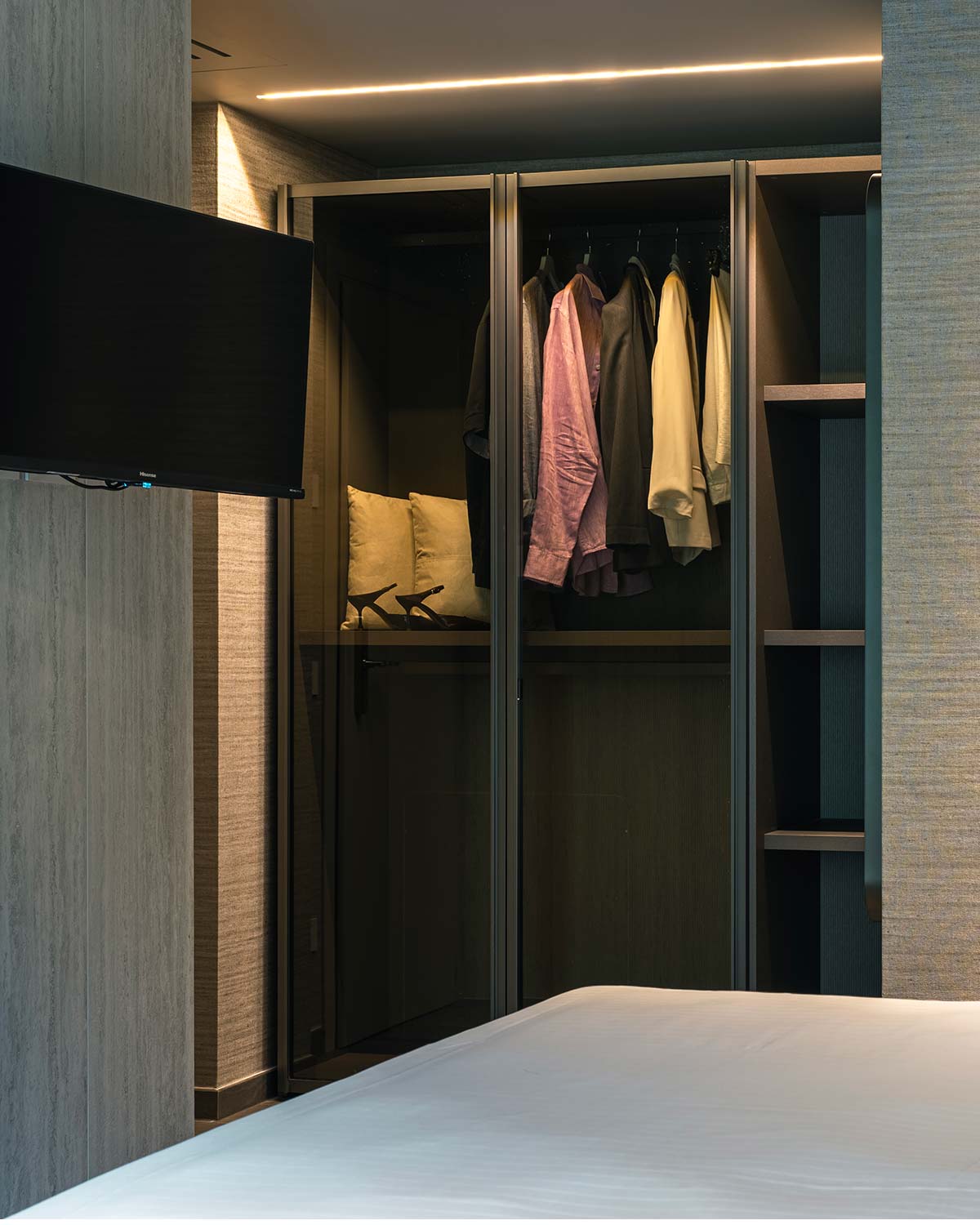 Bartorelli-room-amber-14